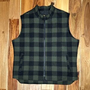 Irish Setter Wool Blend Green Buffalo Plaid Vest. XL.